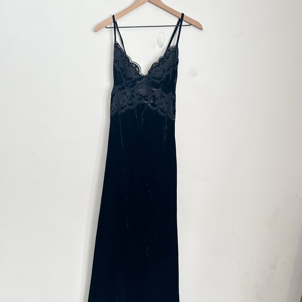 FARM Rio Richelieu Velvet Slip Dress Black Size M - Picture 4 of 10